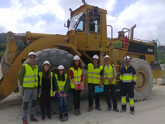 /archivos/201705/foto0417visita-f.geologia-2.jpg 